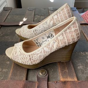 American Eagle Heels